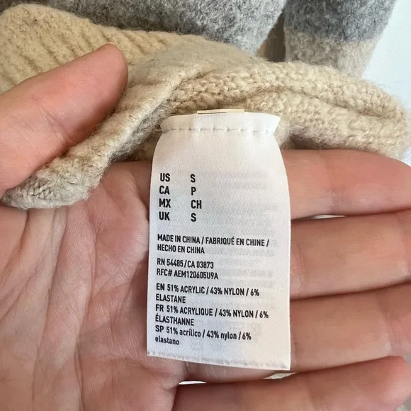 American Eagle Soft Colorblock Sweater - Picture 4 of 5